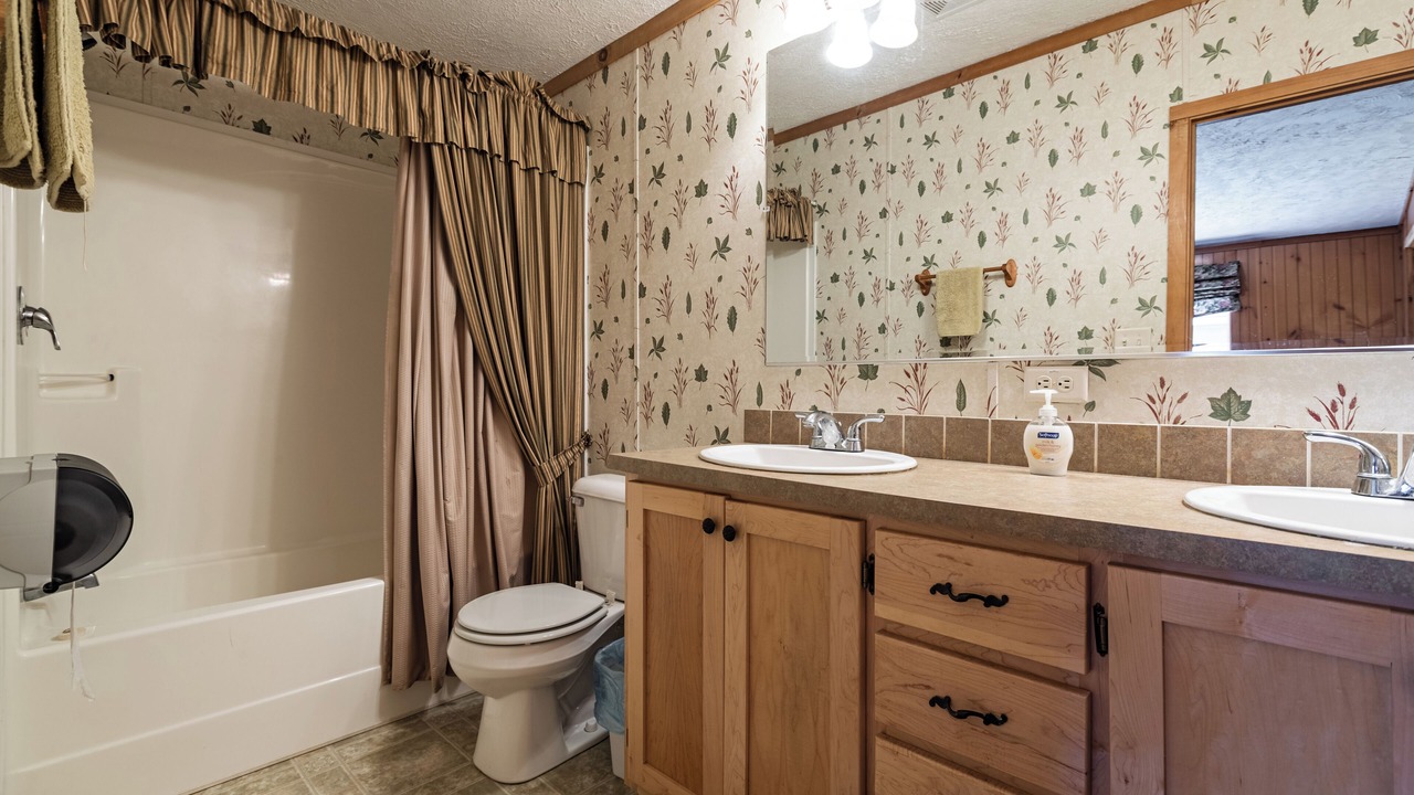 Photo of Bathroom in Neillsville