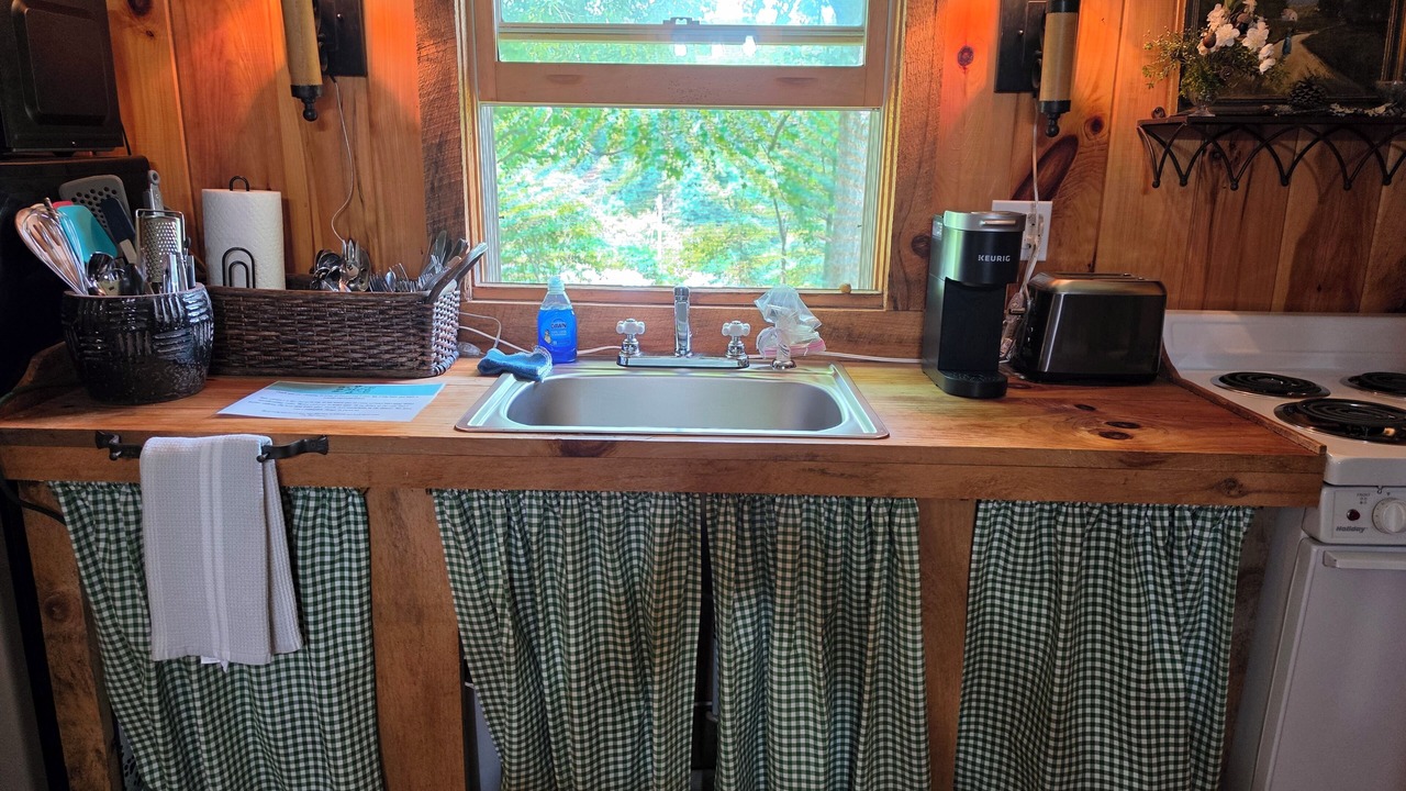 Photo of Kitchen in Scaly Mountain