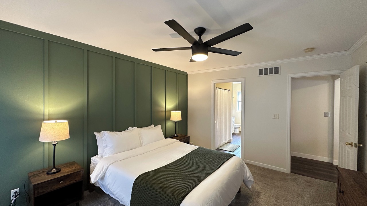 Photo of Bedroom in Clear Lake