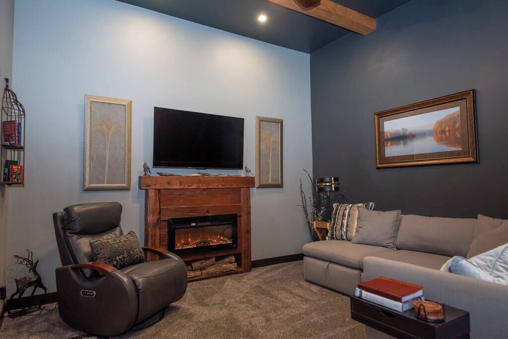 Photo of Livingroom in Decorah