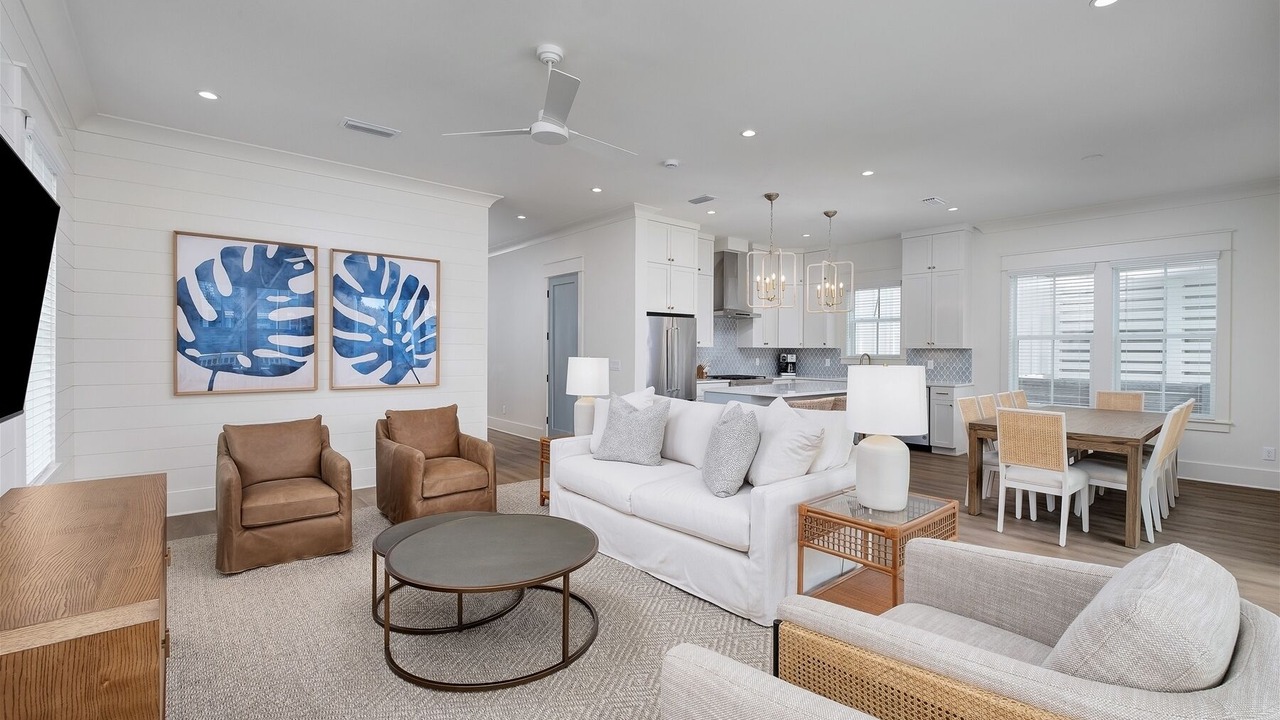 Photo of Livingroom in Village of Sugar Beach