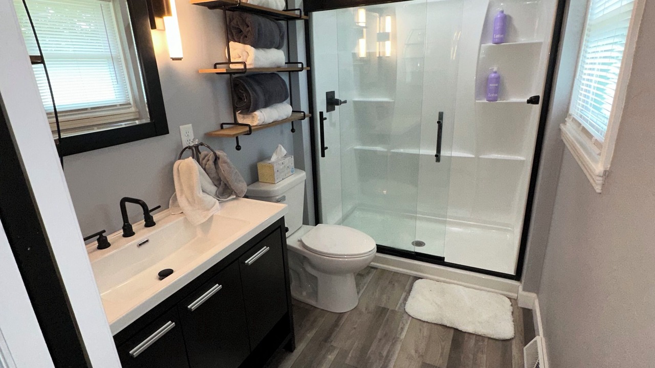 Photo of Bathroom in Green Bay
