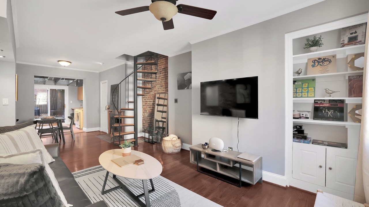 Photo of Livingroom in South Baltimore