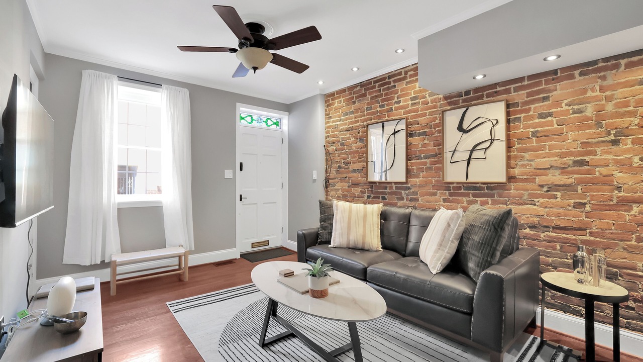 Photo of Livingroom in South Baltimore