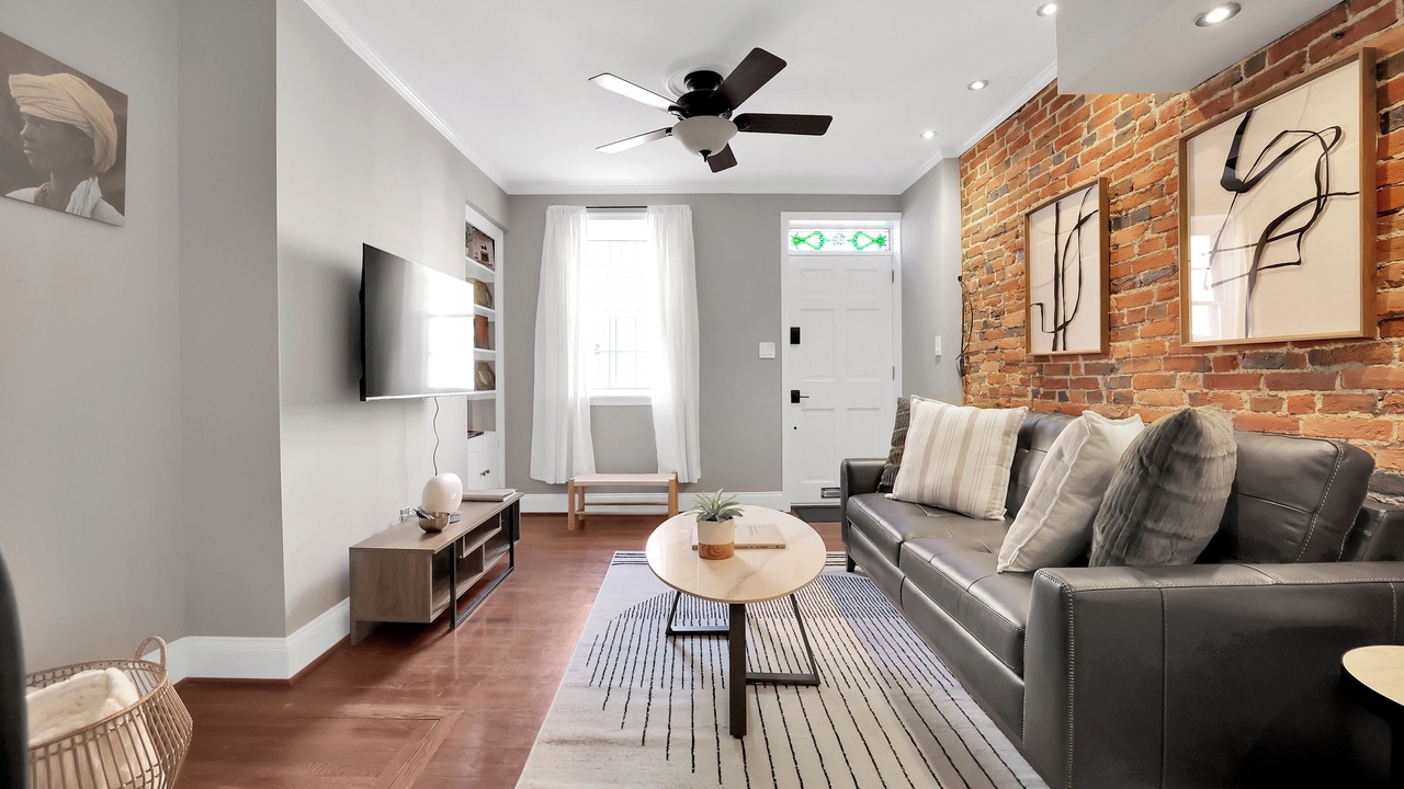 Photo of Livingroom in South Baltimore