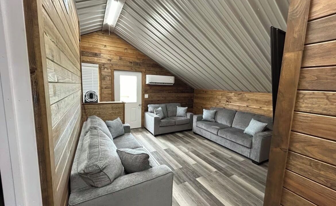 Photo of Livingroom in Crawford County