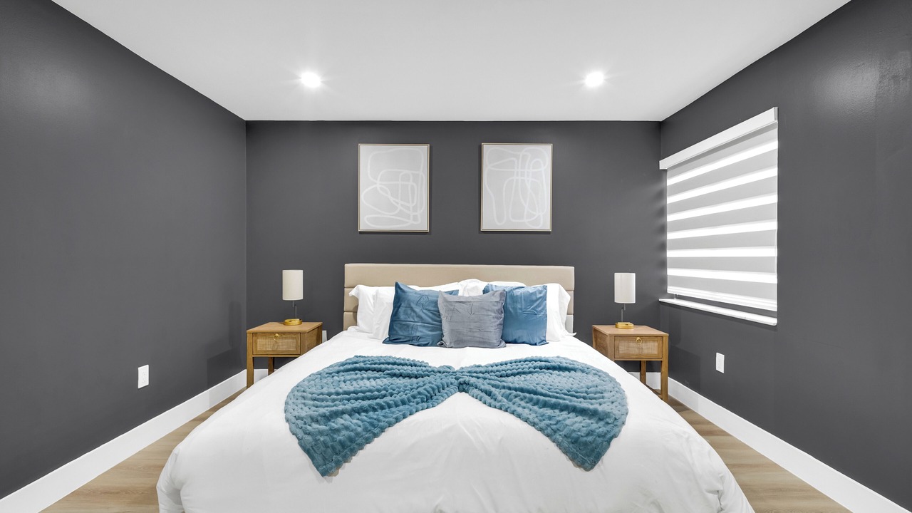 Photo of Bedroom in Ludlam