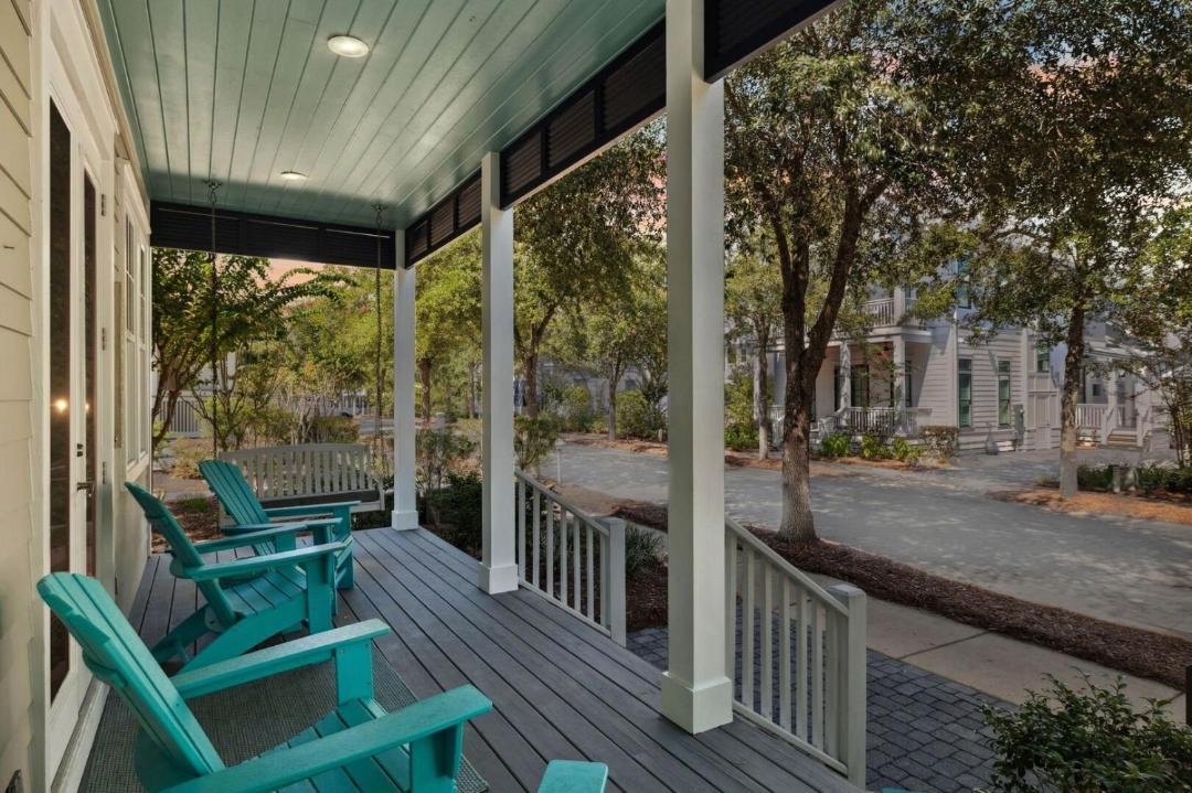 Photo of Patio Balcony in Greenway Park
