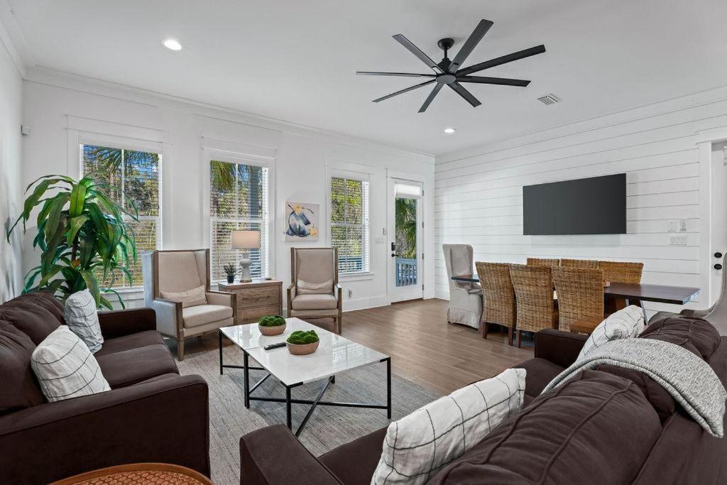 Photo of Livingroom in Treetop