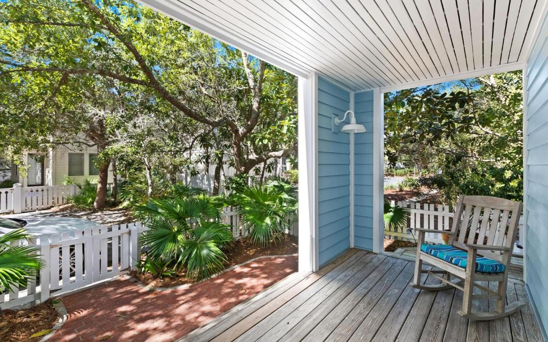 Photo of Patio Balcony in Seaside