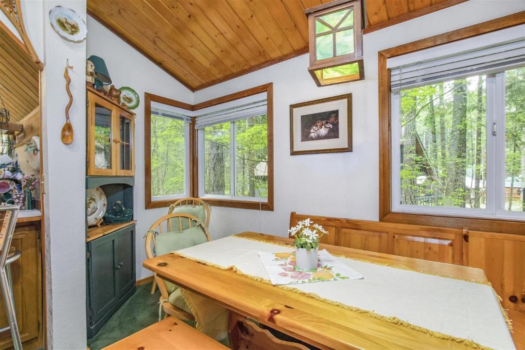Photo of Others in Packwood