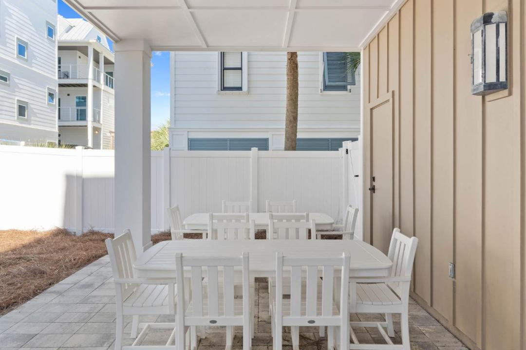 Photo of Patio Balcony in Grayton Beach