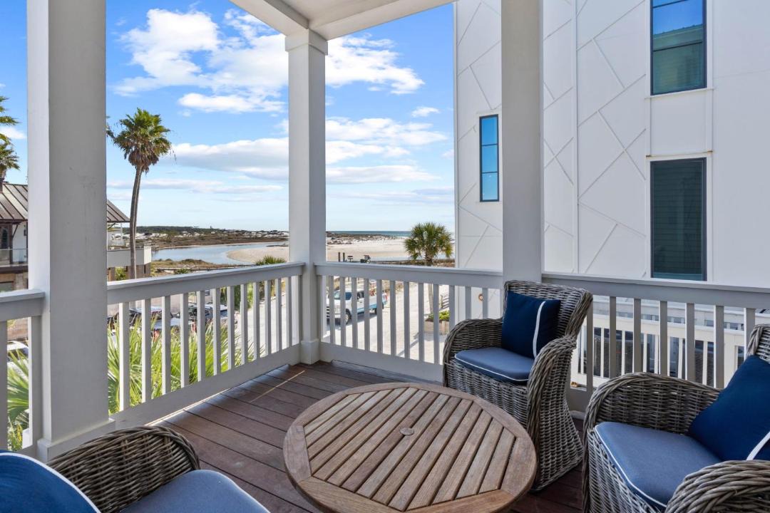 Photo of Patio Balcony in Grayton Beach