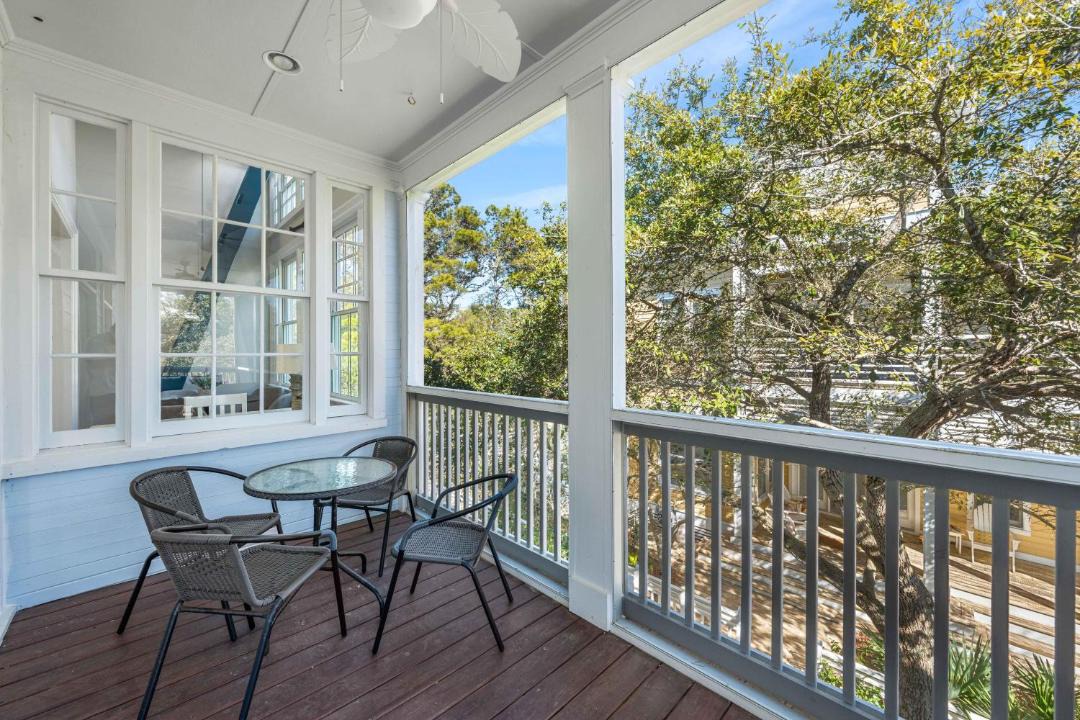 Photo of Patio Balcony in Seaside