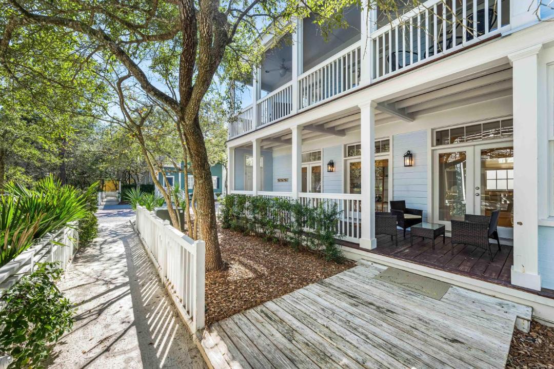 Photo of Patio Balcony in Seaside