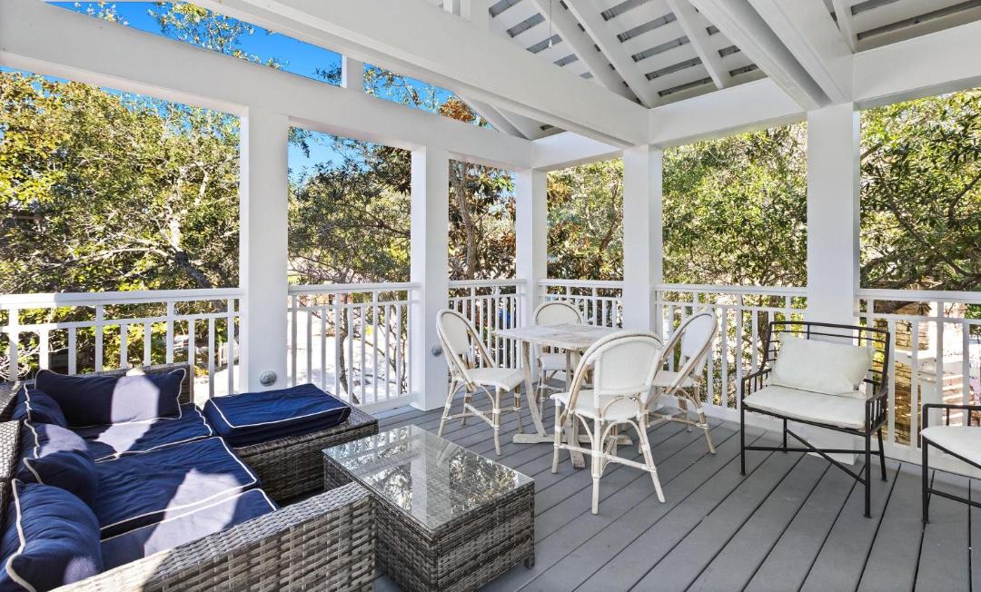 Photo of Patio Balcony in Seaside
