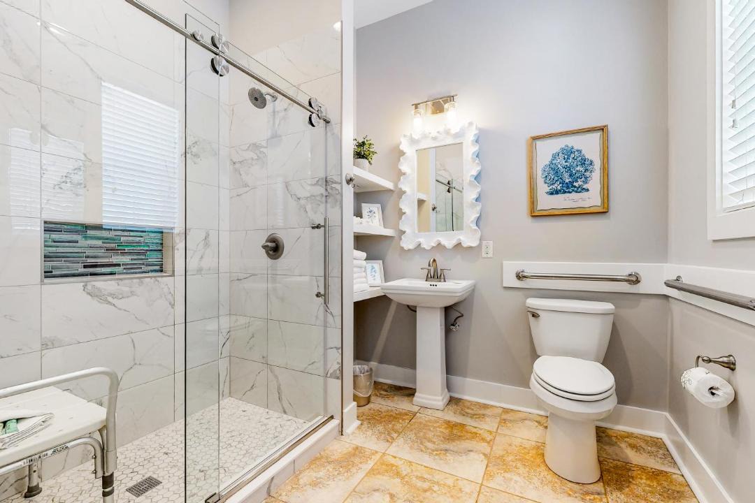 Photo of Bathroom in Greenway Park