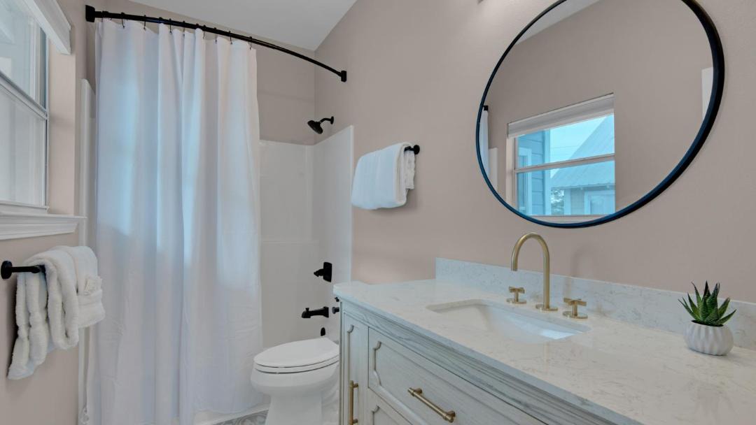 Photo of Bathroom in Village of Sugar Beach