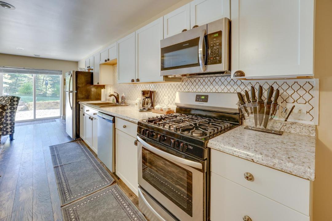 Photo of Kitchen in Twin Lake