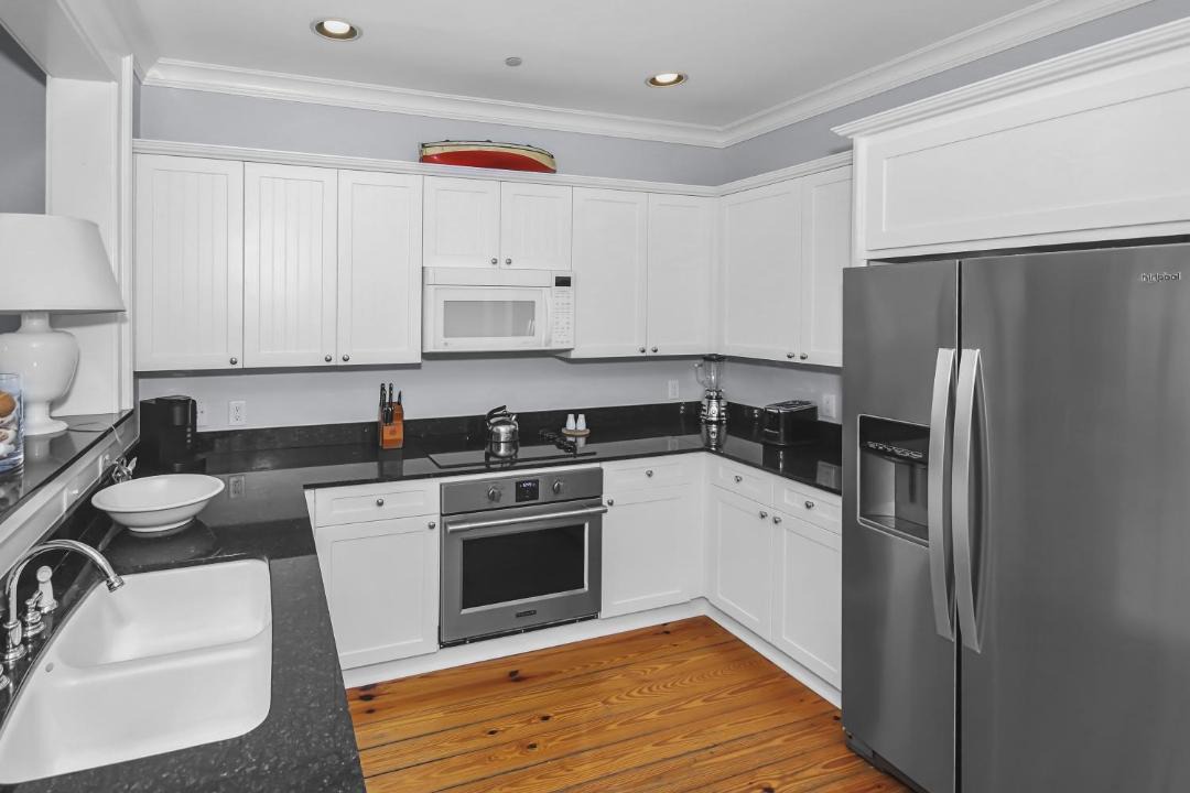 Photo of Kitchen in Beach District