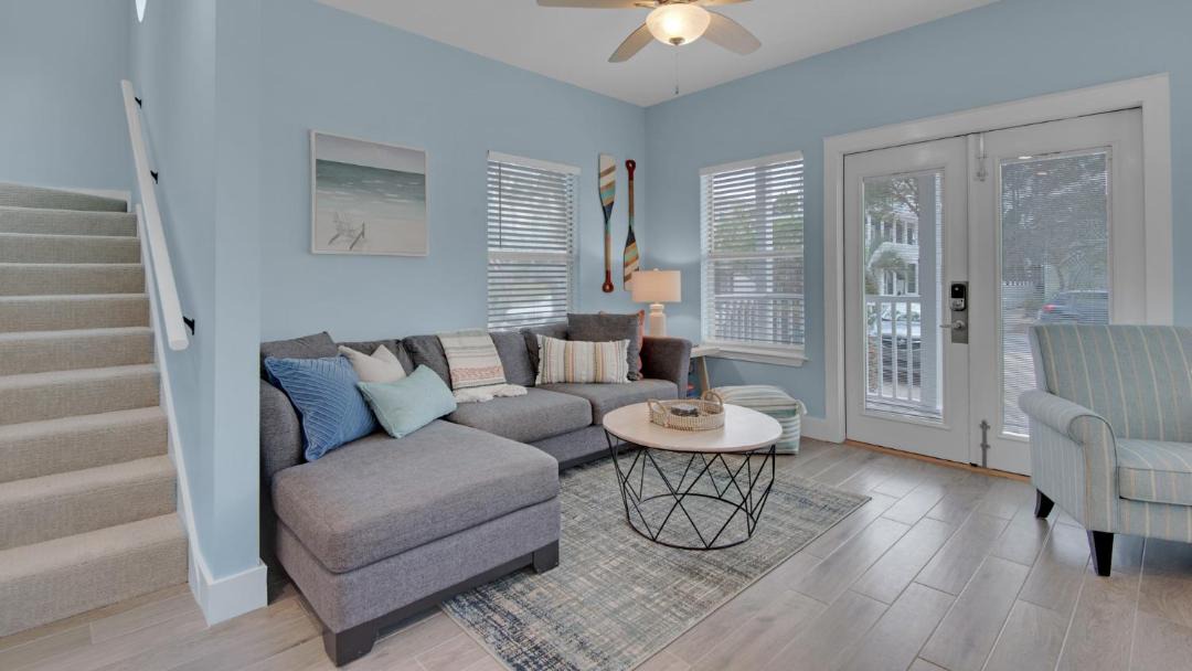 Photo of Livingroom in Village of Sugar Beach