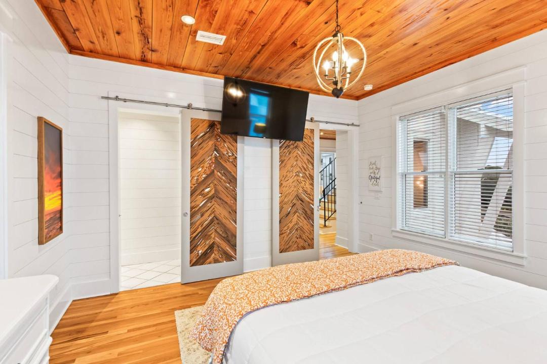 Photo of Bedroom in Seagrove Beach