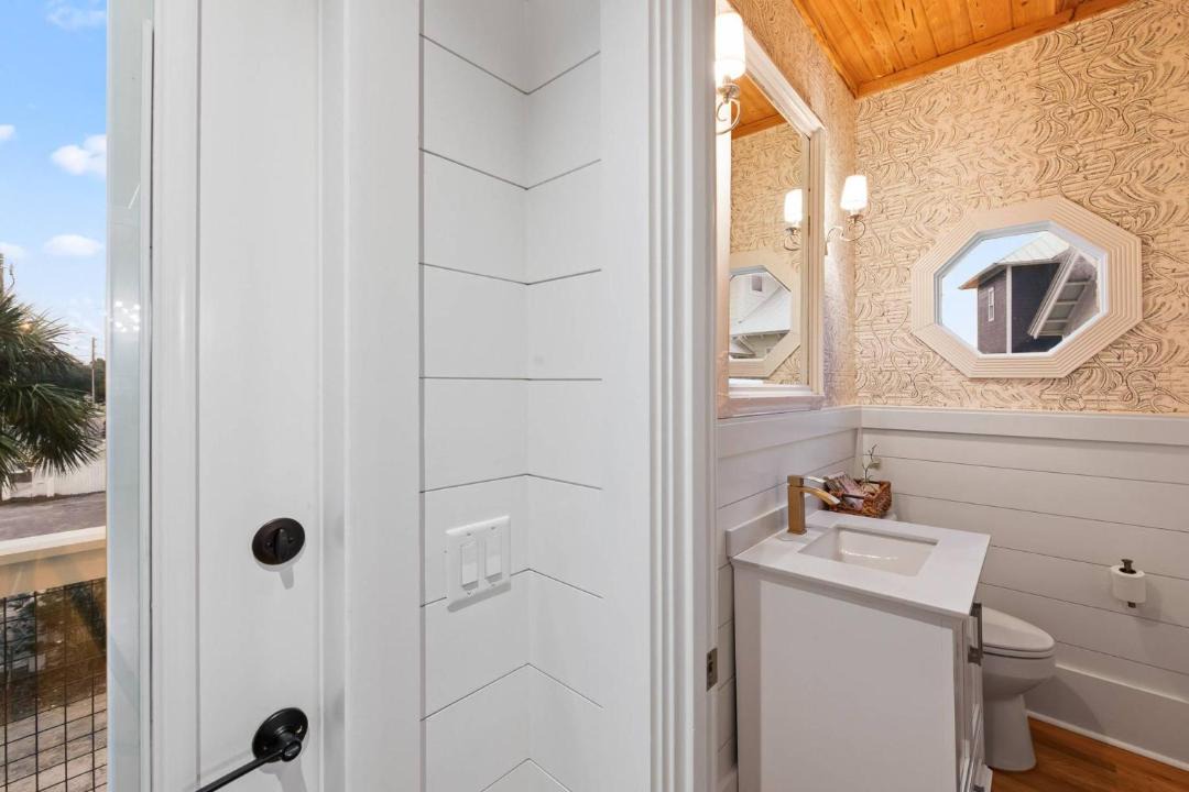 Photo of Bathroom in Seagrove Beach
