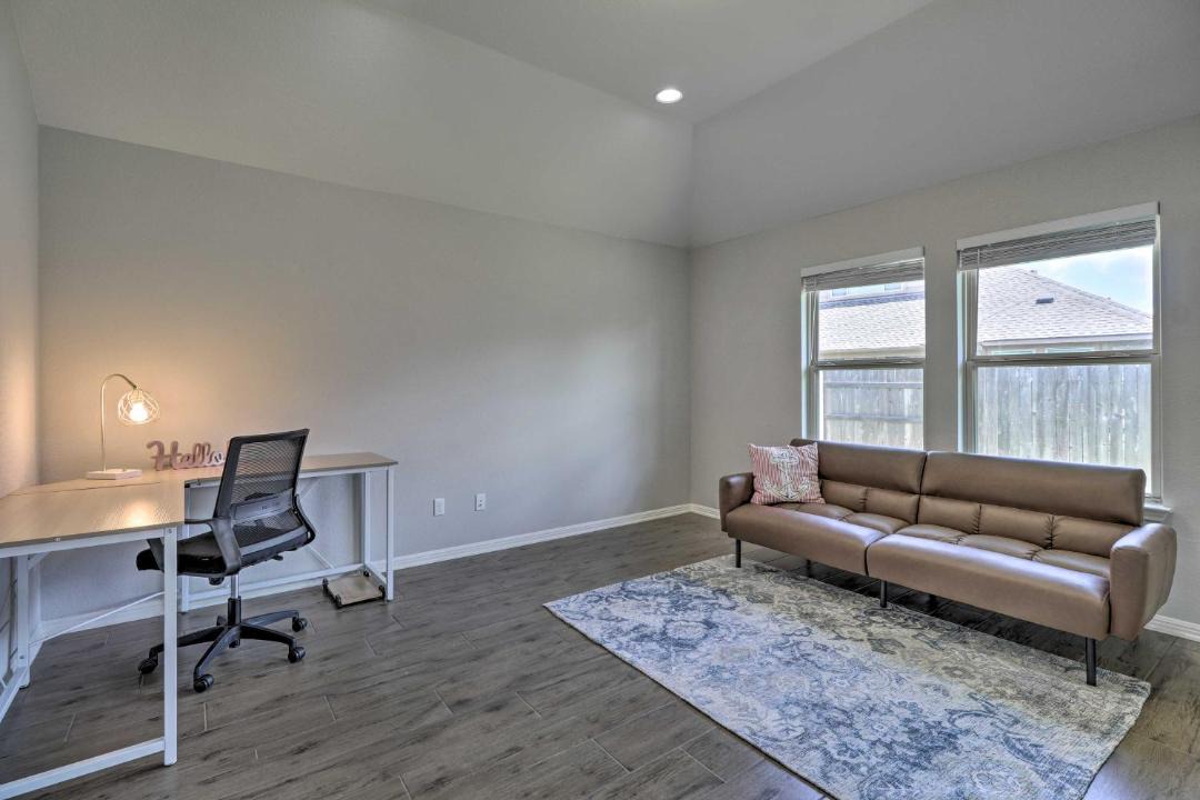 Photo of Livingroom in Pflugerville