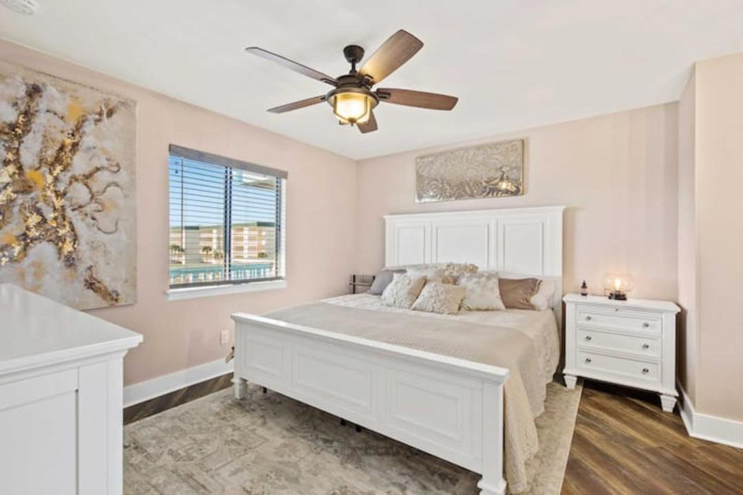 Photo of Bedroom in Seagrove Beach