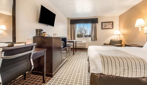 Standard Room, 1 Queen Bed, Non Smoking