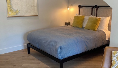 Standard Double Room, 1 Queen Bed, Pets Allowed, Ground Floor