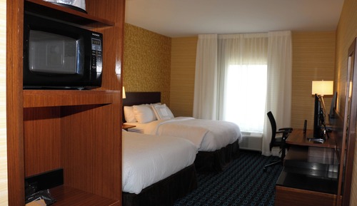Room, 2 Queen Beds, Accessible Bathtub
