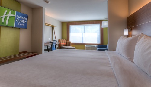 Standard Room, 1 King Bed, Accessible (Communications)