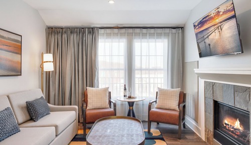 Manor Suite