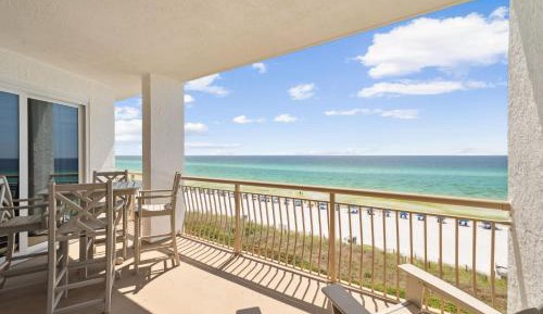 Family Two-Bedroom Apartment with View