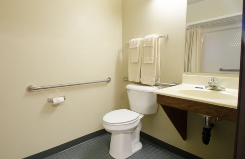 Ashwaubenon Hotel | Extended Stay Airport