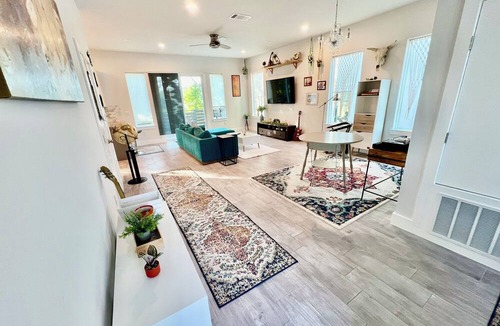 East MLK House | Charming modern East Austin home for short term living.
